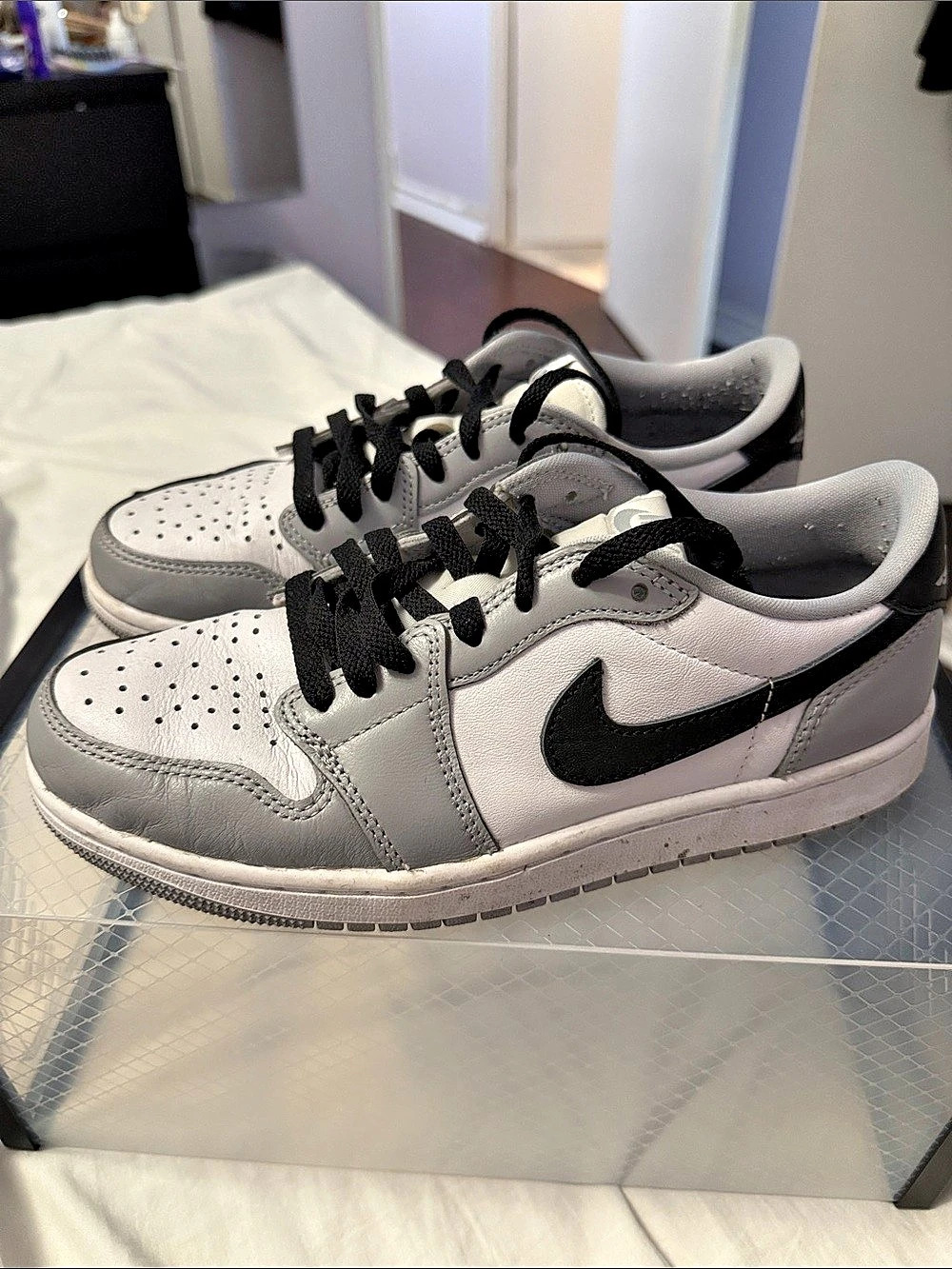 Men’s Nike Air Jordan 1 Retro Low OG "Light Smoke Grey" Sneakers